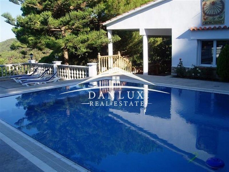 Chalet in Lloret de Mar, Catalonia, Spain 5 - 18351246