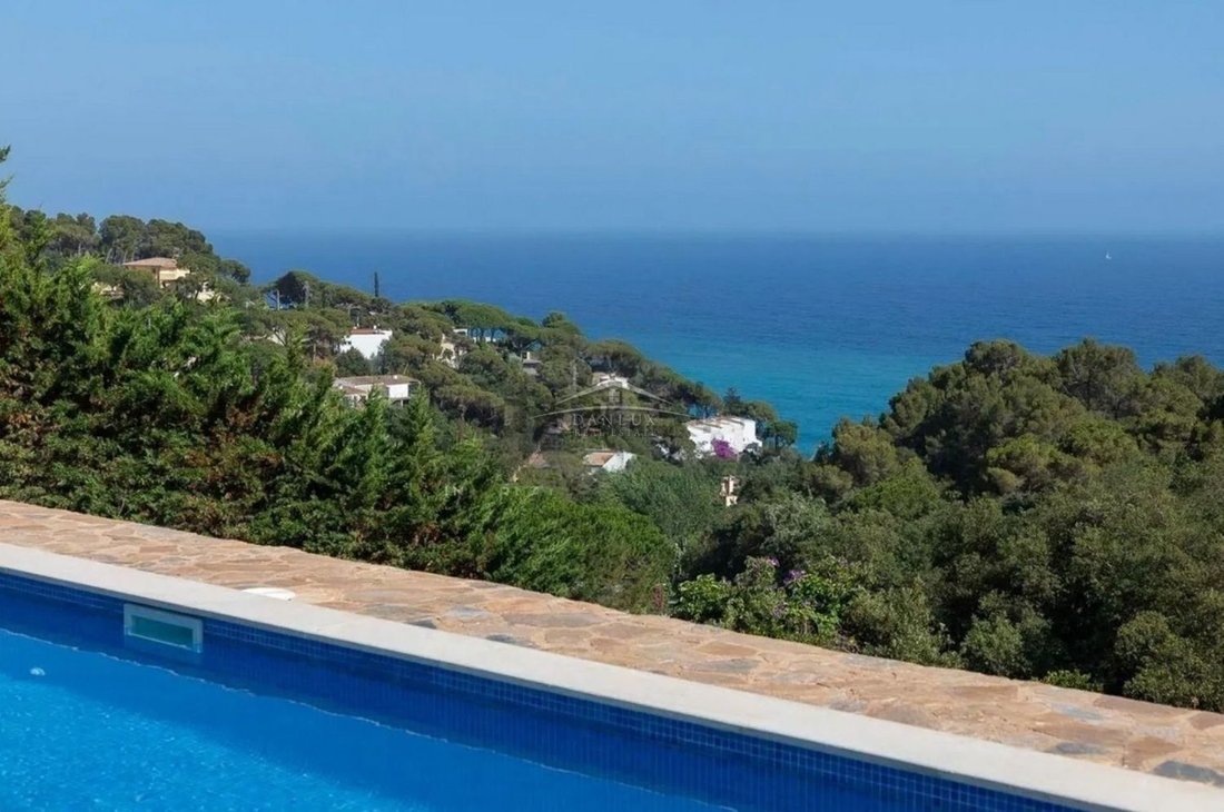 Villa in Tossa de Mar, Catalonia, Spain 3 - 18351789