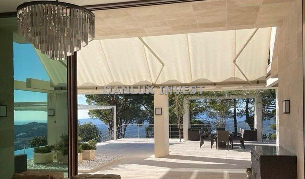Chalet in Lloret de Mar, Catalonia, Spain 4 - 18351638