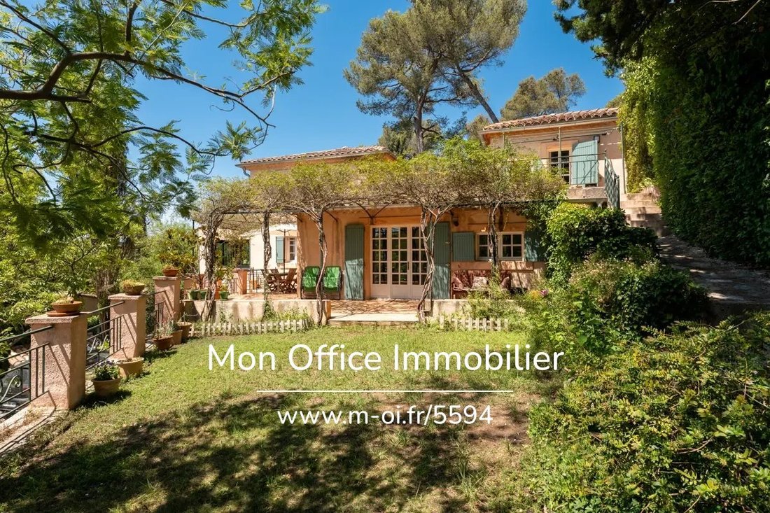 House in Est-Repentance-Les Trois Bons Dieux, Aix-en-Provence, France 1 - 18352670