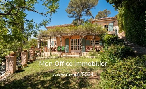 Casa a Est-Repentance-Les Trois Bons Dieux, Aix-en-Provence, Francia 1