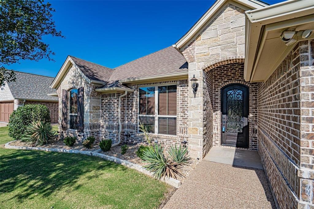 House in Granbury, Texas, United States 2 - 18355241