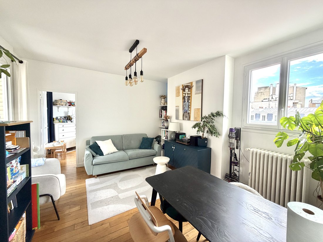 Apartment in Saint-Mande, Ile-de-France, France 1 - 18352143