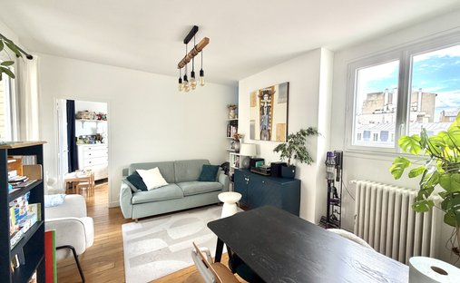 Apartment in Saint-Mande, Ile-de-France, France 1