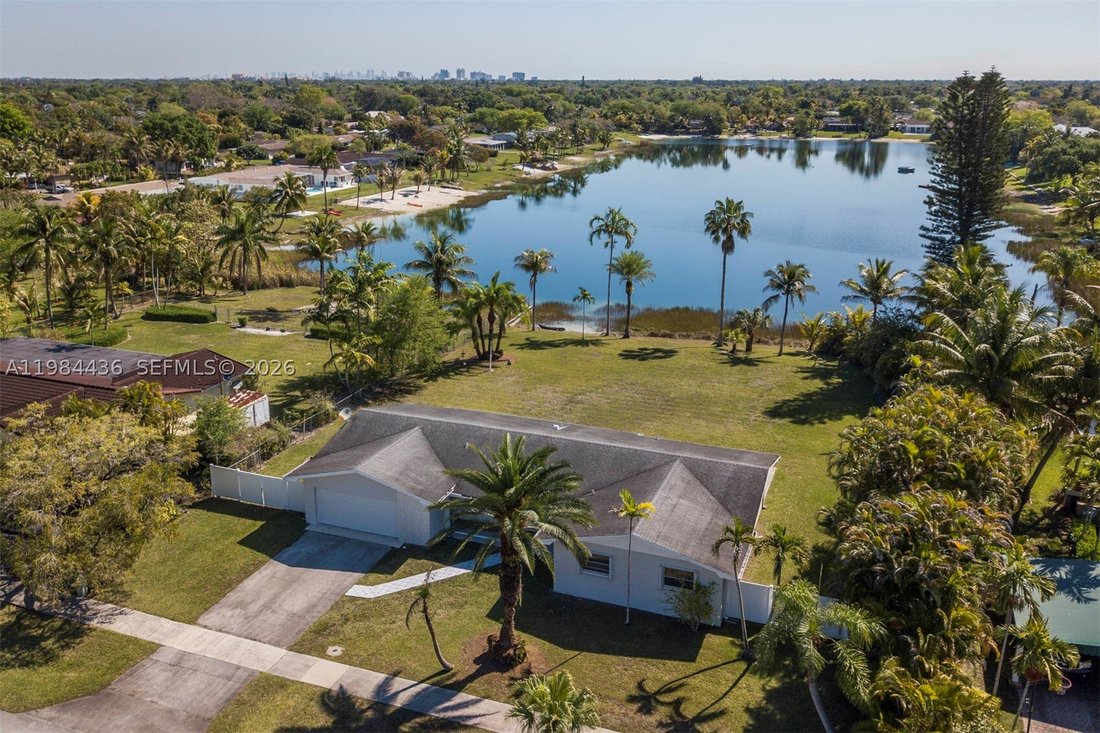 House in Miami, Florida, United States 1 - 17431336