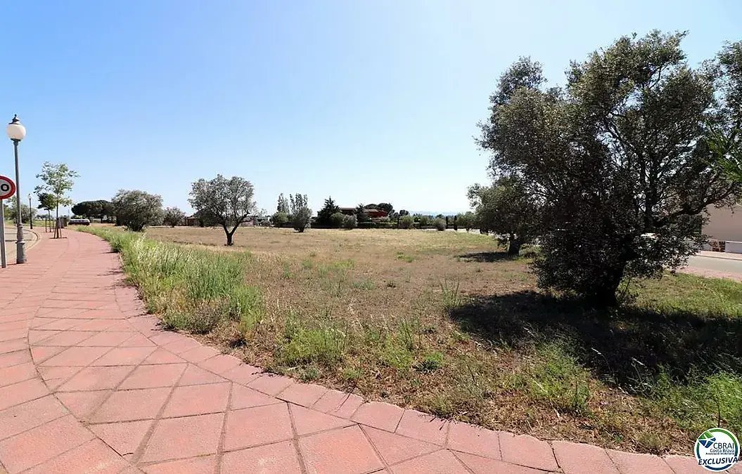 Land in Peralada, Catalonia, Spain 4 - 18351237