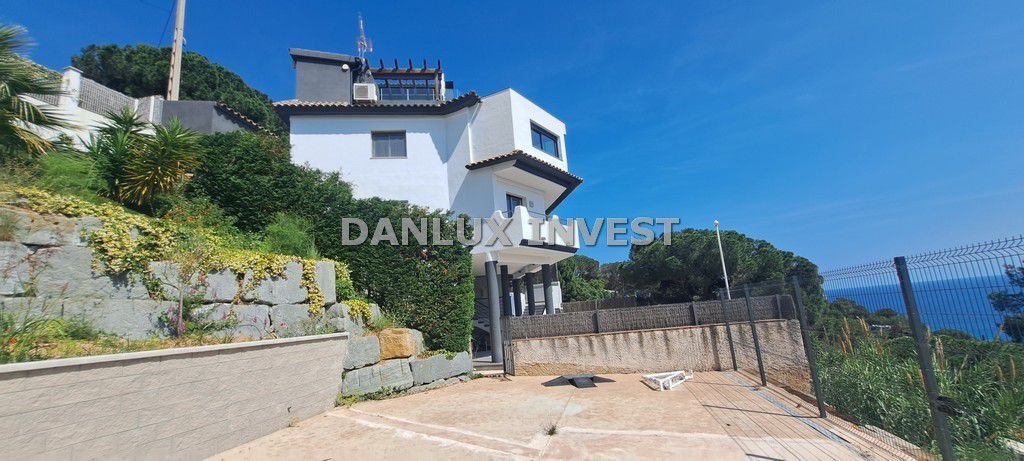 Chalet in Lloret de Mar, Catalonia, Spain 4 - 18351512