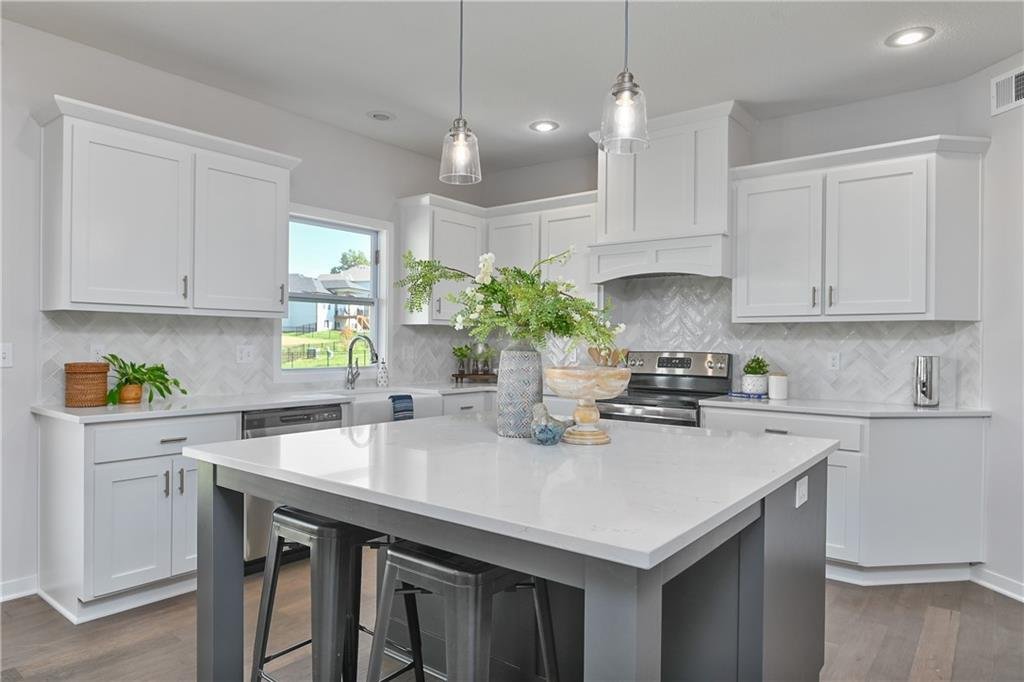 House in Shawnee, Kansas, United States 4 - 18353817