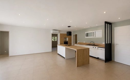 Villa in Bastelicaccia, Corsica, France 1