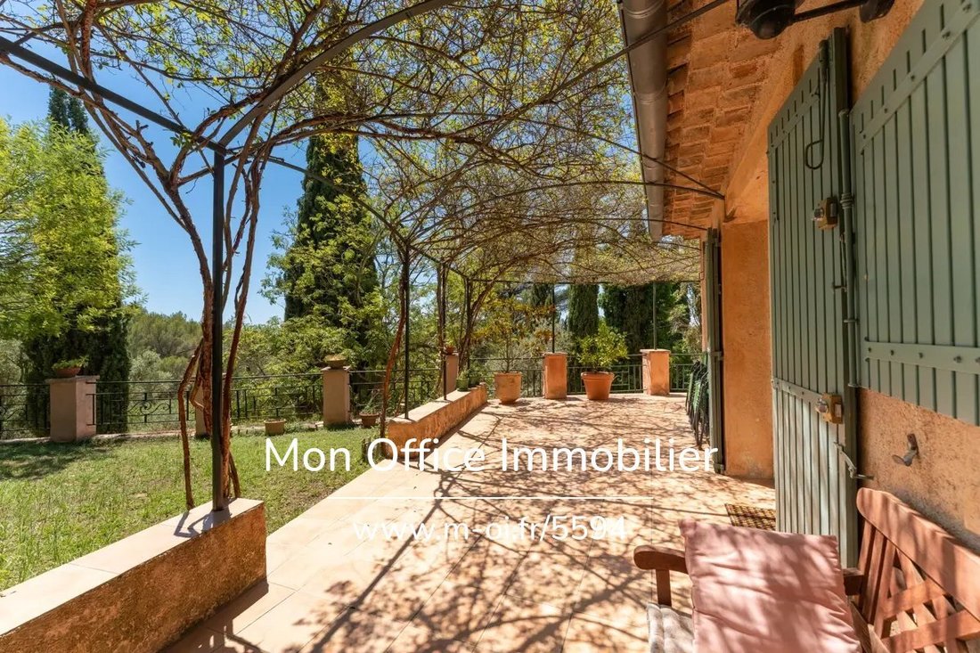 House in Est-Repentance-Les Trois Bons Dieux, Aix-en-Provence, France 2 - 18352670