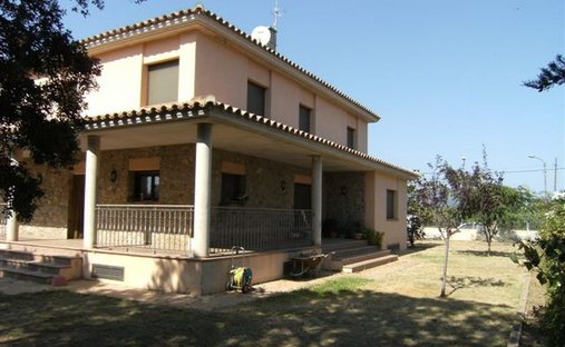 House in Mollet de Peralada, Catalonia, Spain 1