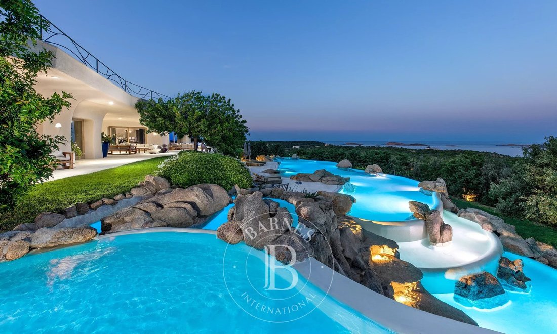 Villa in Marina di Porto Cervo, Porto Cervo, Italy 2 - 10826410
