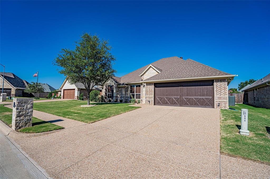 House in Granbury, Texas, United States 3 - 18355241