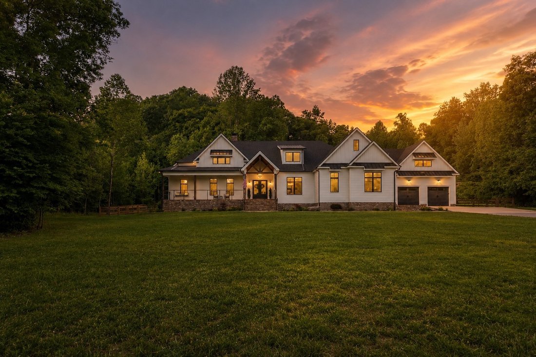 House in Collinwood, Tennessee, United States 2 - 18319454
