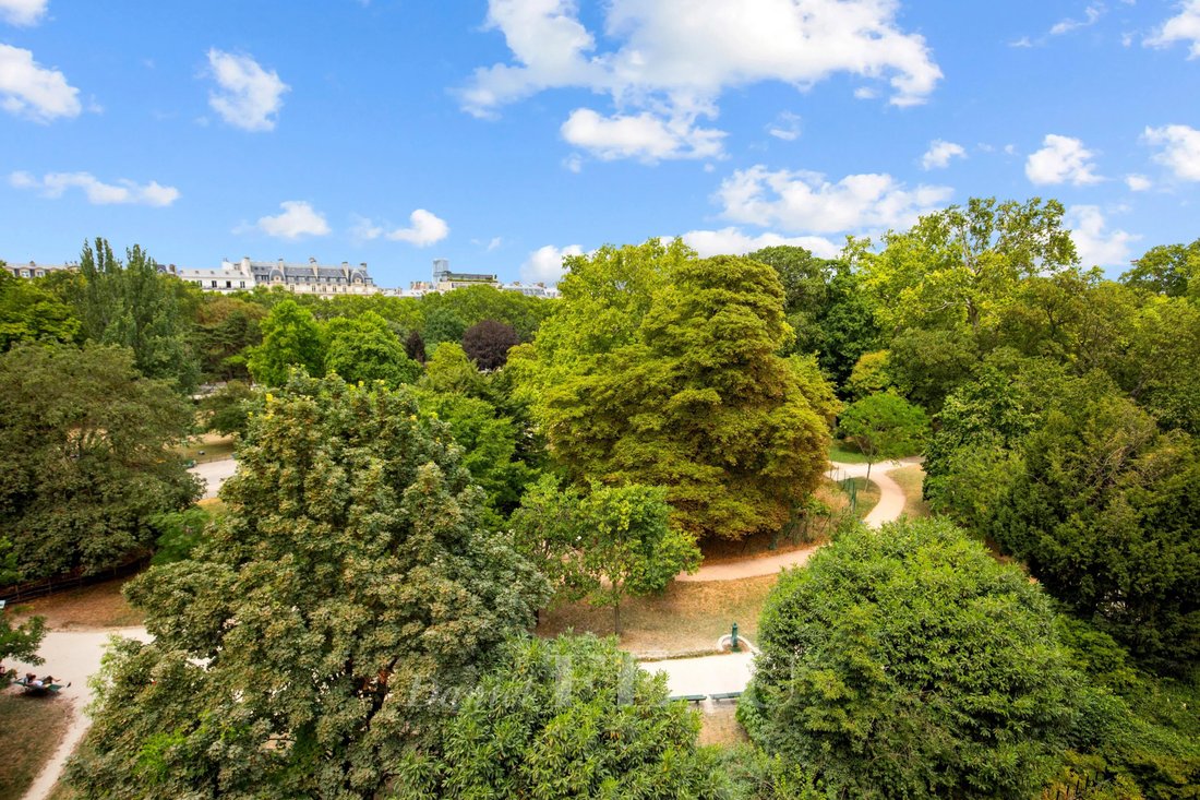 Apartment in Parc Monceau, Paris 8e Arrondissement, Paris 1 - 18351019
