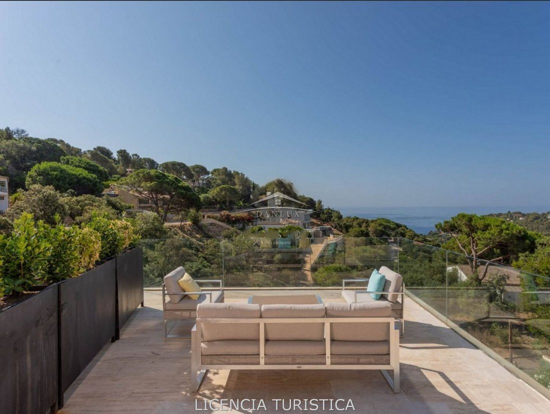 Chalet in Tossa de Mar, Catalonia, Spain 1 - 18351703