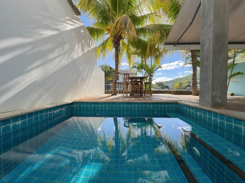 Townhouse in Grande Riviere Noire, Rivière Noire District, Mauritius 3 - 18350909