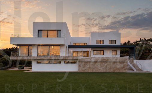 Villa in Sotogrande, San Roque, Andalusia 1
