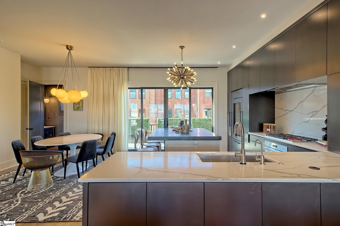 Townhouse in Greenville, South Carolina, United States 2 - 18354363