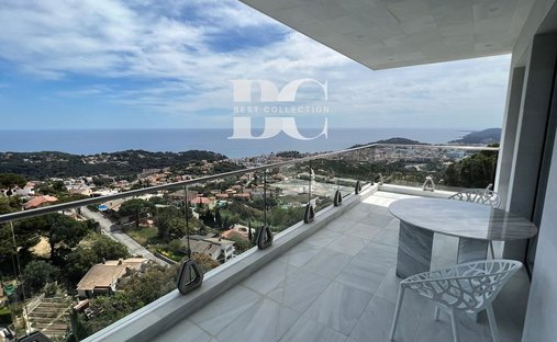 Chalet in Lloret de Mar, Catalonia, Spain 1