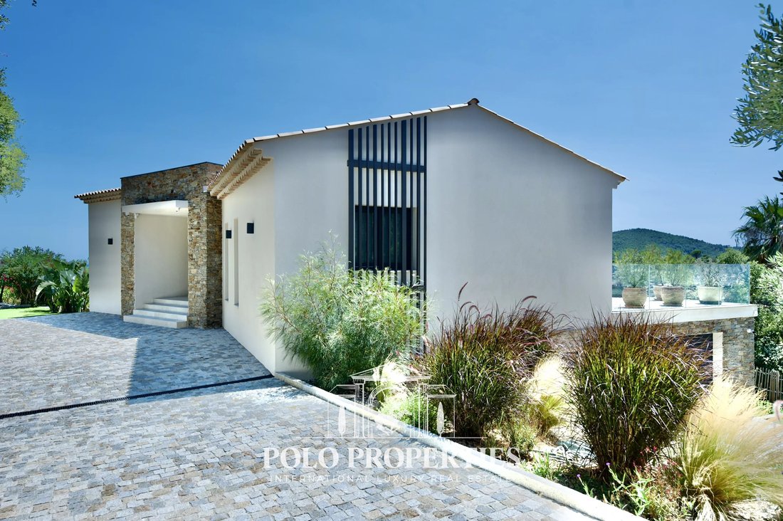 Villa à Les Issambres, Roquebrune-sur-Argens, France 3 - 18350964