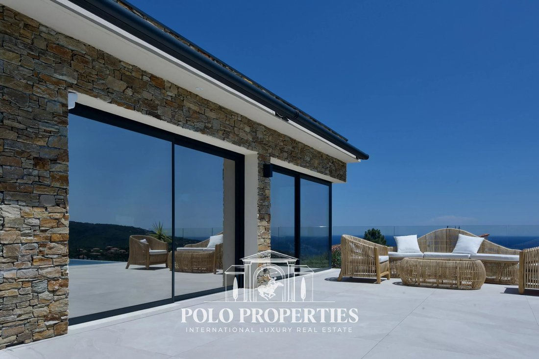 Villa à Les Issambres, Roquebrune-sur-Argens, France 5 - 18350964