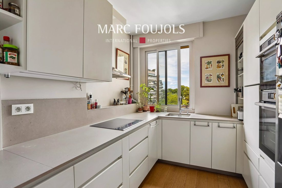 Apartment in Muette Nord, Paris 16e Arrondissement, Paris 4 - 18352755