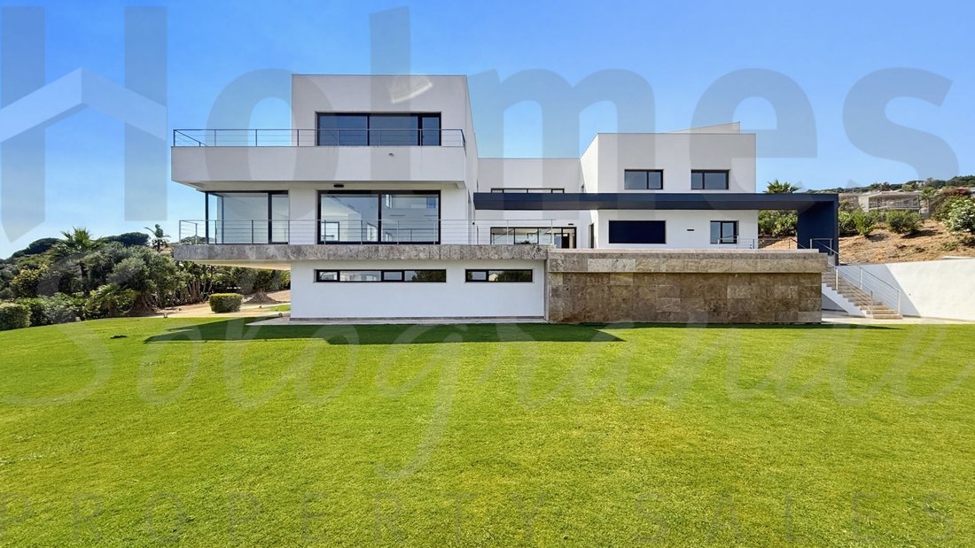 Villa in Sotogrande, San Roque, Andalusia 2 - 18351012