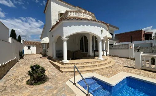 House in Empuriabrava, Catalonia, Spain 1