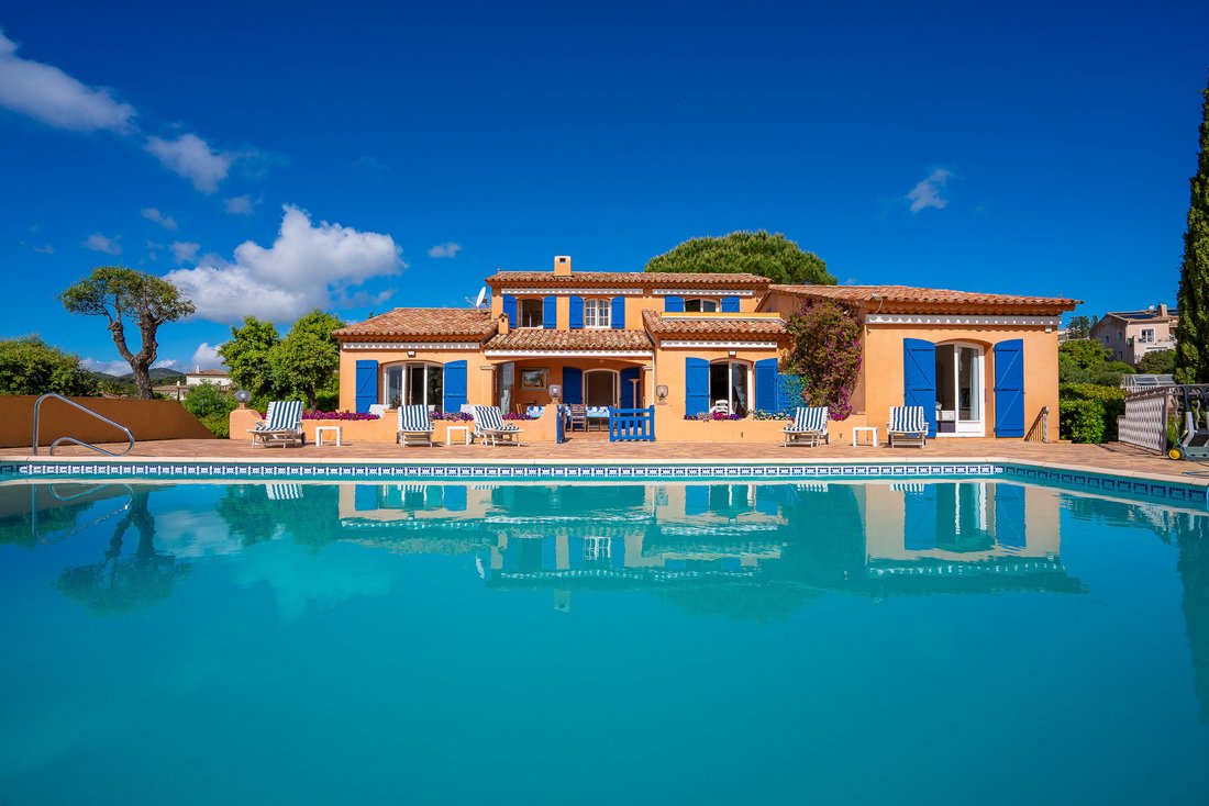 House in Roquebrune-sur-Argens, Provence-Alpes-Côte d'Azur, France 1 - 18350983