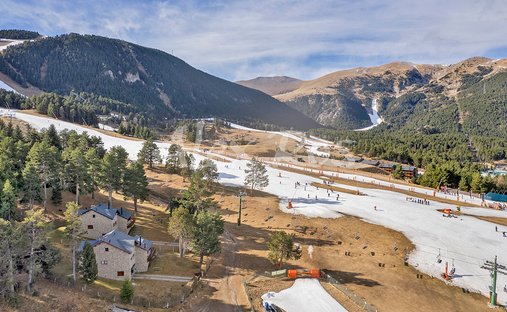 Casa a Alp, Catalogna, Spagna 1