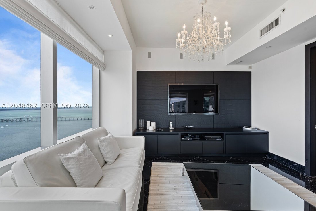 Condo in Miami, Florida, United States 4 - 18354270
