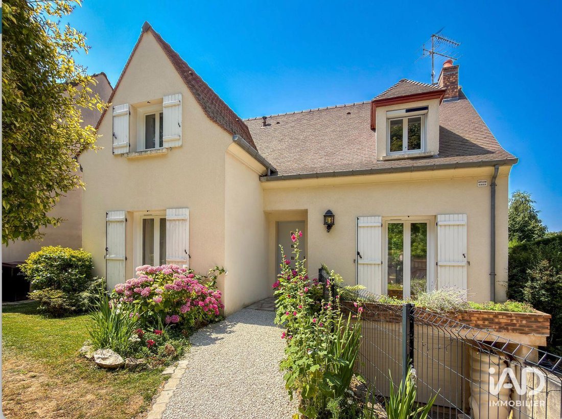 House in Bord de Marne, Champs-sur-Marne, France 1 - 17997194