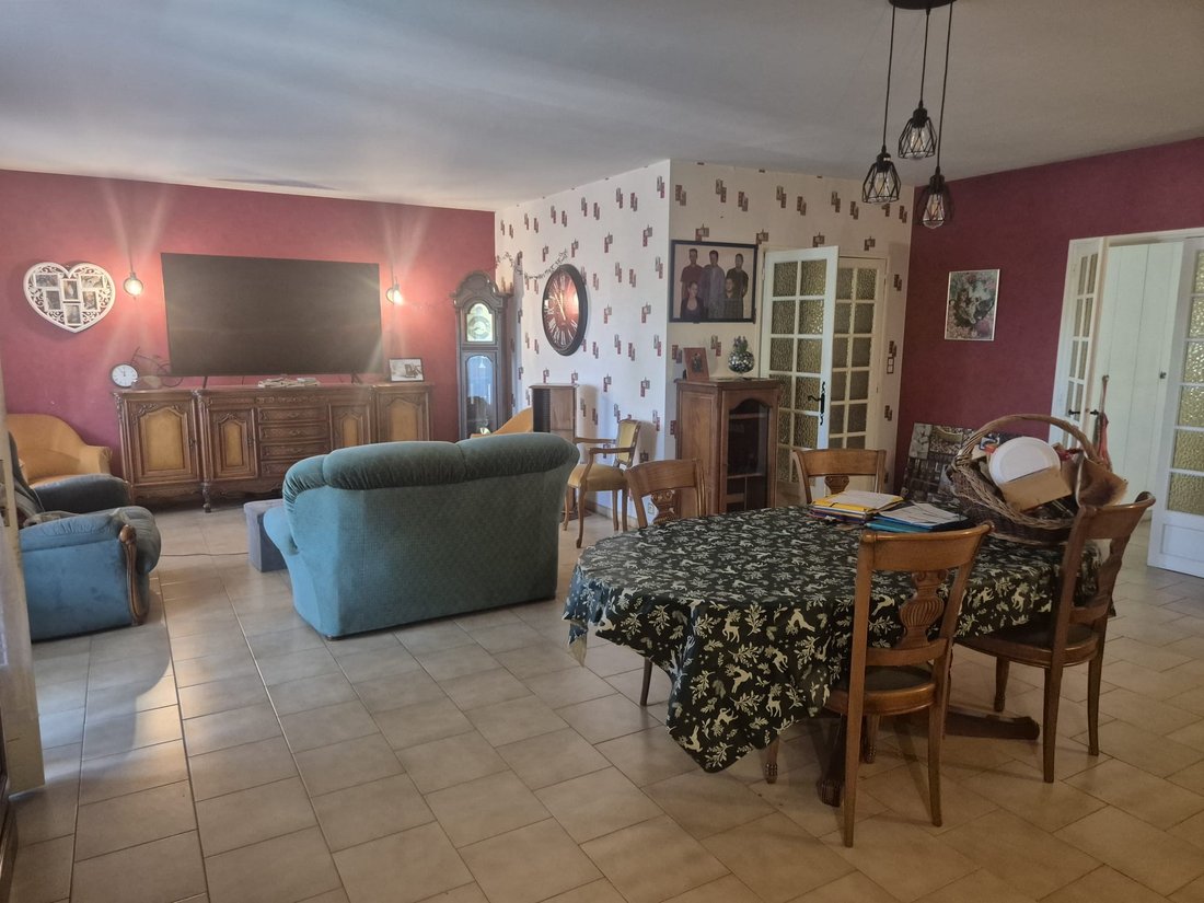 House in Saint-Sulpice-de-Royan, Nouvelle-Aquitaine, France 5 - 18354594