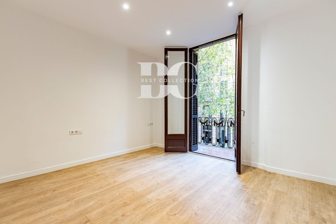 Apartment in Eixample, Barcelona, Spain 2 - 18352071