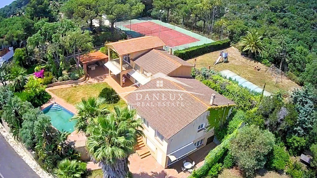 Chalet in Tossa de Mar, Catalonia, Spain 1 - 18351375