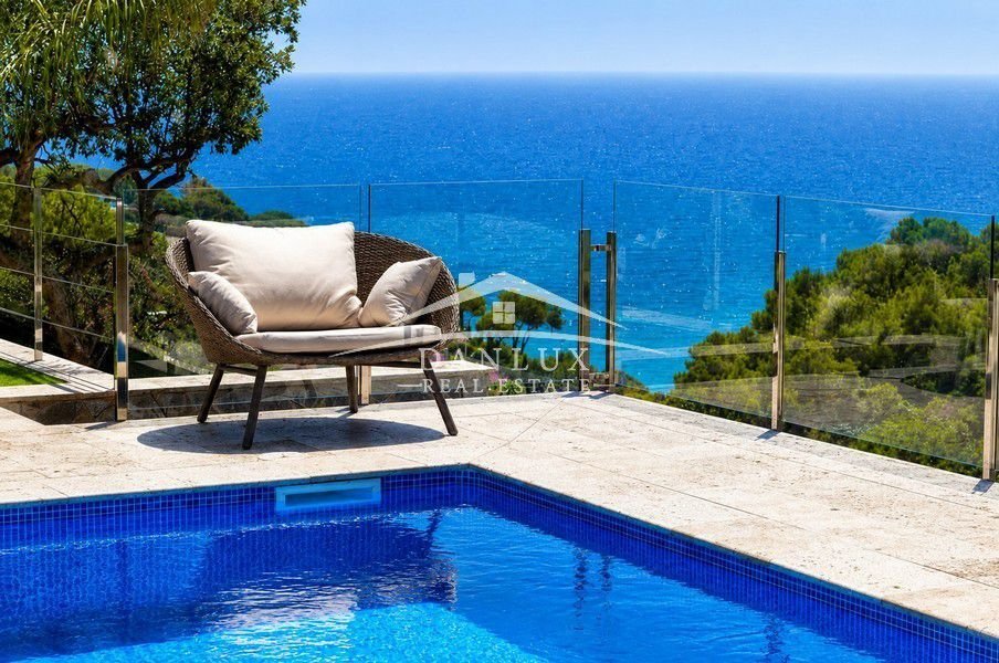 Chalet in Tossa de Mar, Catalonia, Spain 1 - 18351336