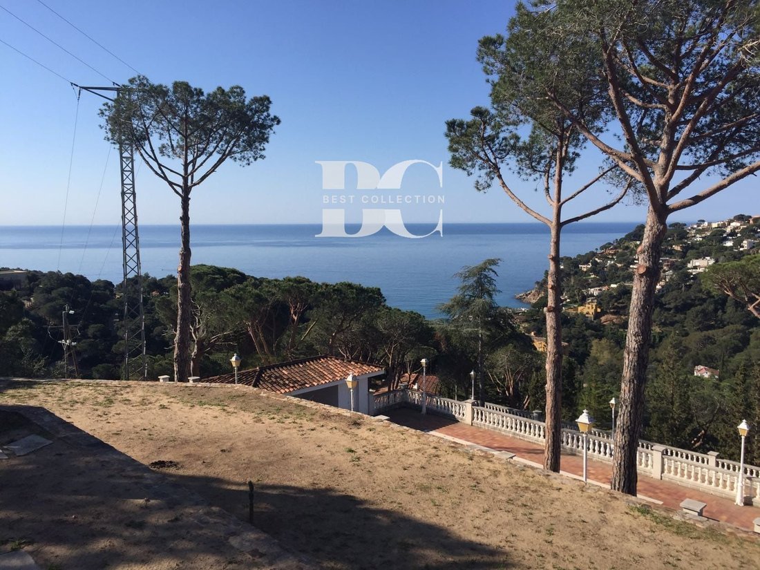 Villa in Lloret de Mar, Catalonia, Spain 1 - 18351418
