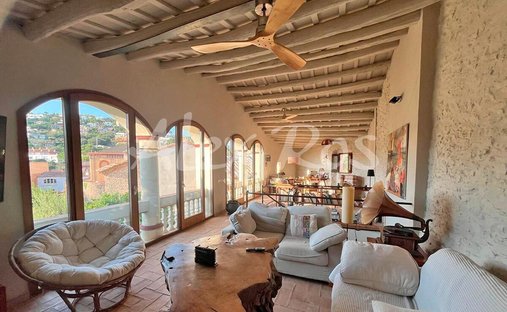 Casa en Bagur, Cataluña, España 1