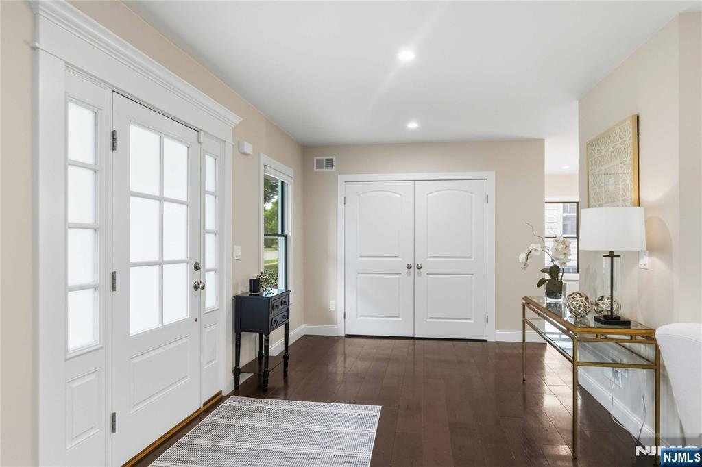 House in Glen Rock, New Jersey, United States 5 - 18082497