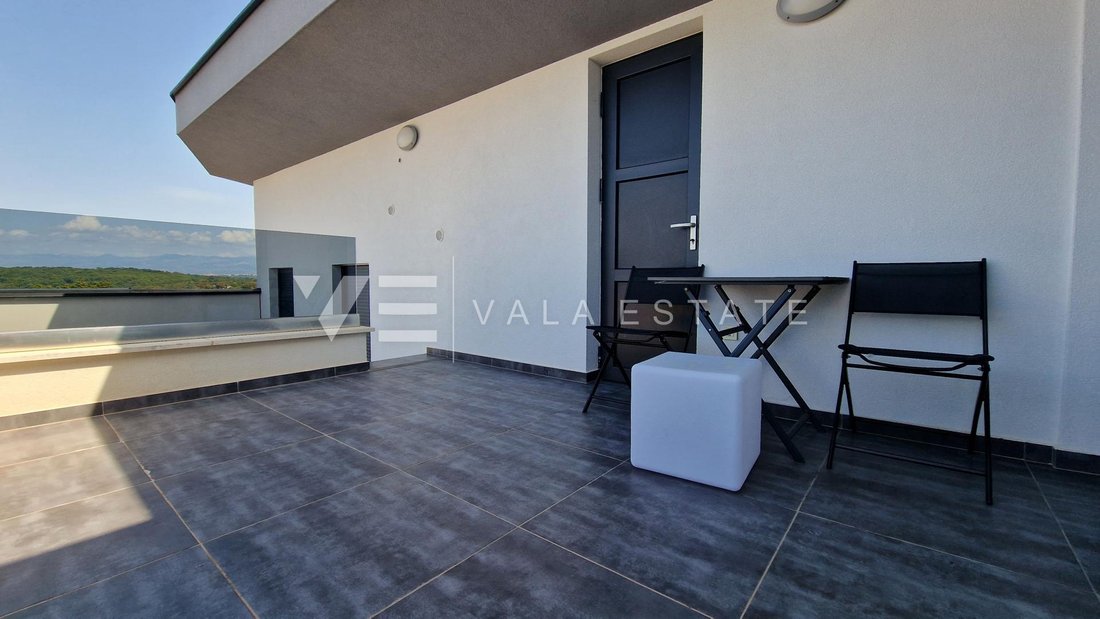 Apartment in Njivice, Primorje-Gorski Kotar County, Croatia 2 - 18355598