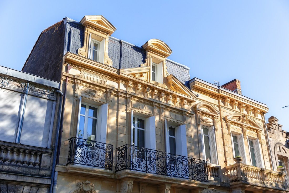 Casa a Hôtel de Ville-Quinconce-Saint Seurin-Fondaudège, Bordeaux, Francia 1 - 18355432
