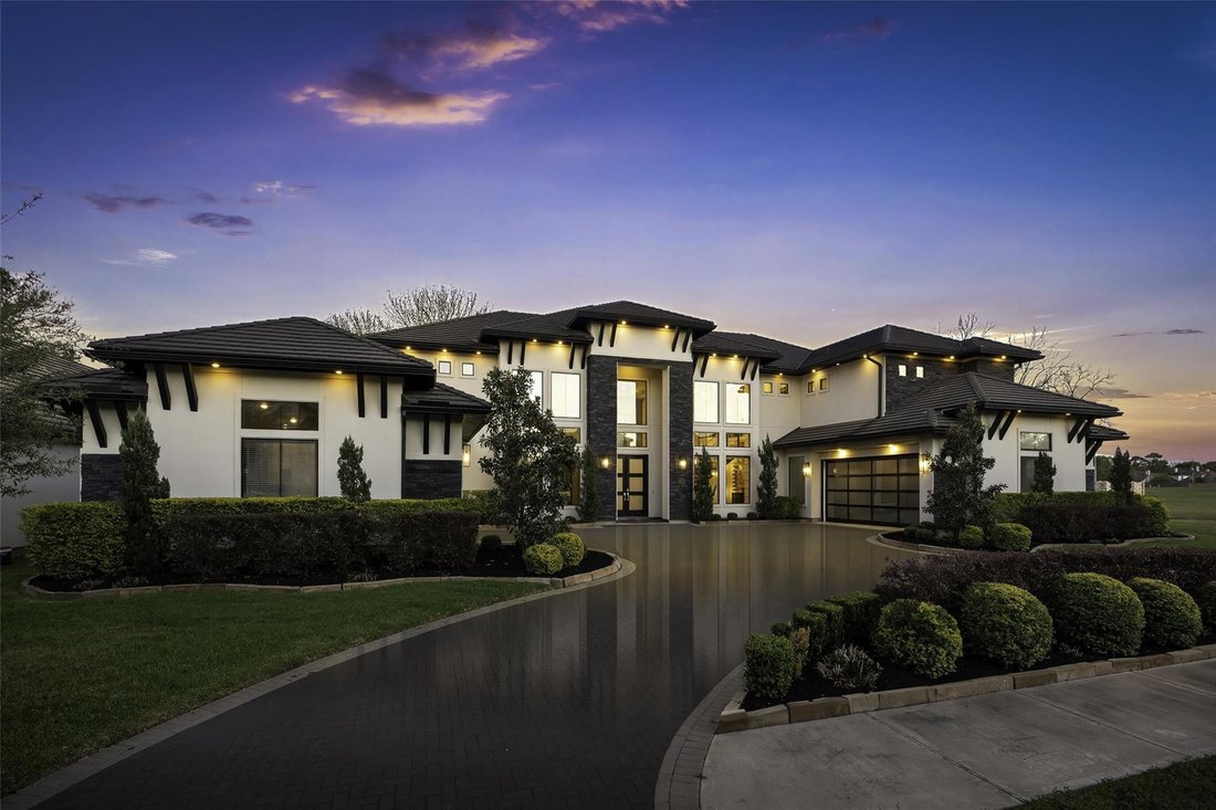 House in Rosenberg, Texas, United States 1 - 18355352