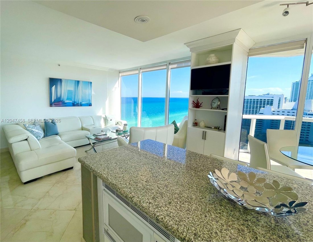 Condo in Miami Beach, Florida, United States 5 - 18355583