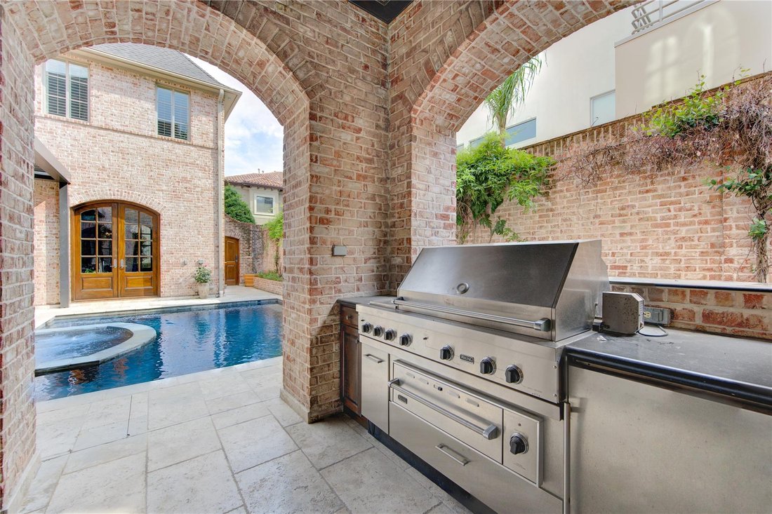 House in Houston, Texas, United States 3 - 18355301