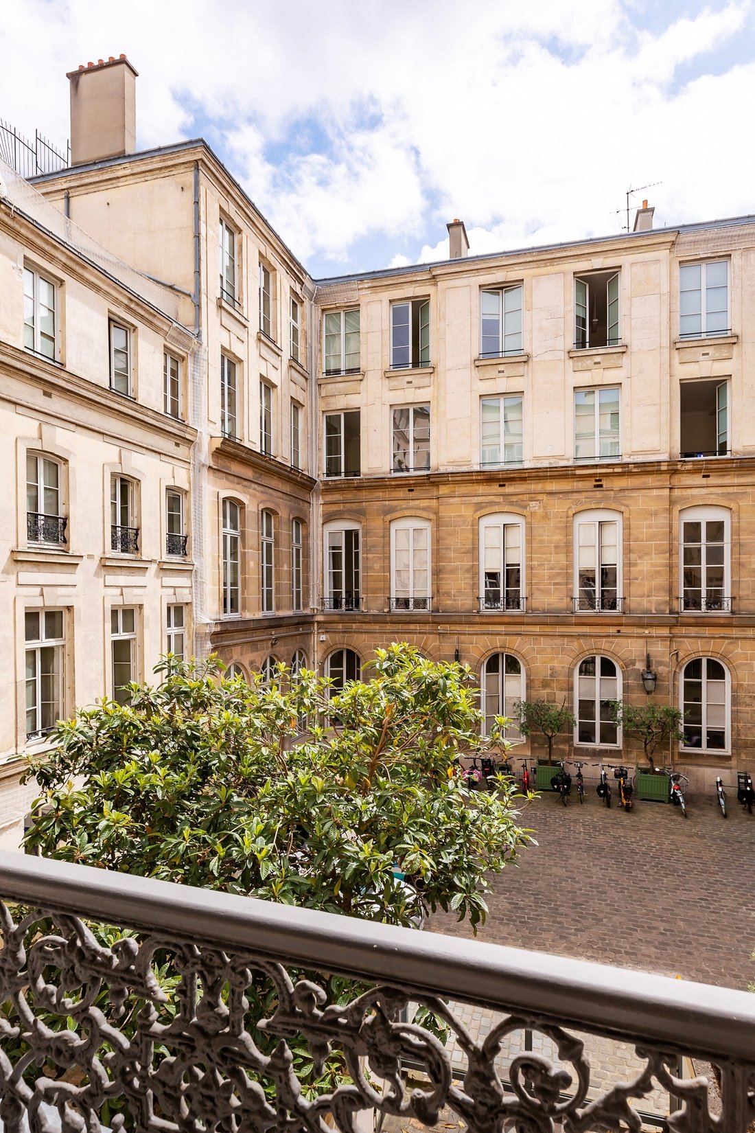 Apartment in Vaugirard-Parc des Expositions, Paris 15e Arrondissement, Paris 1 - 16961525