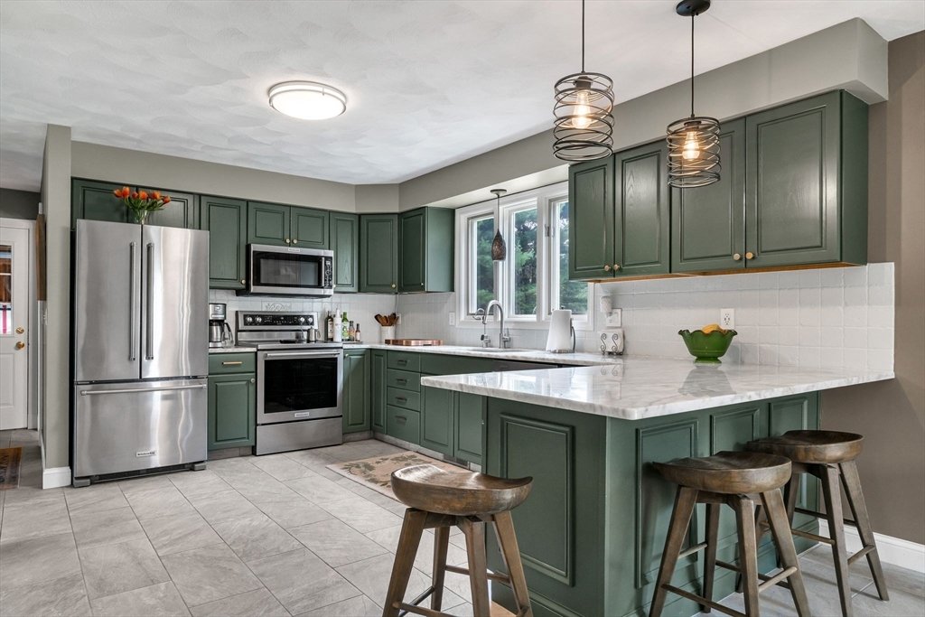 House in Seekonk, Massachusetts, United States 5 - 18355479