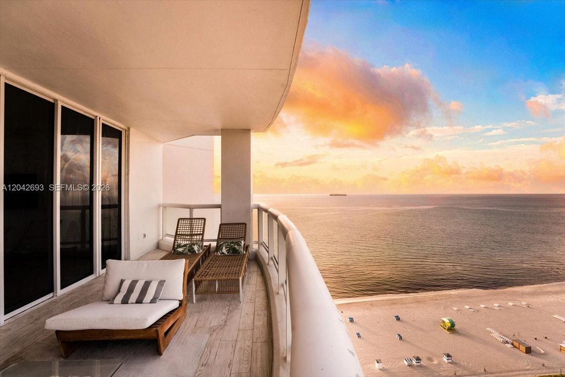Condo in Miami Beach, Florida, United States 2 - 18355571