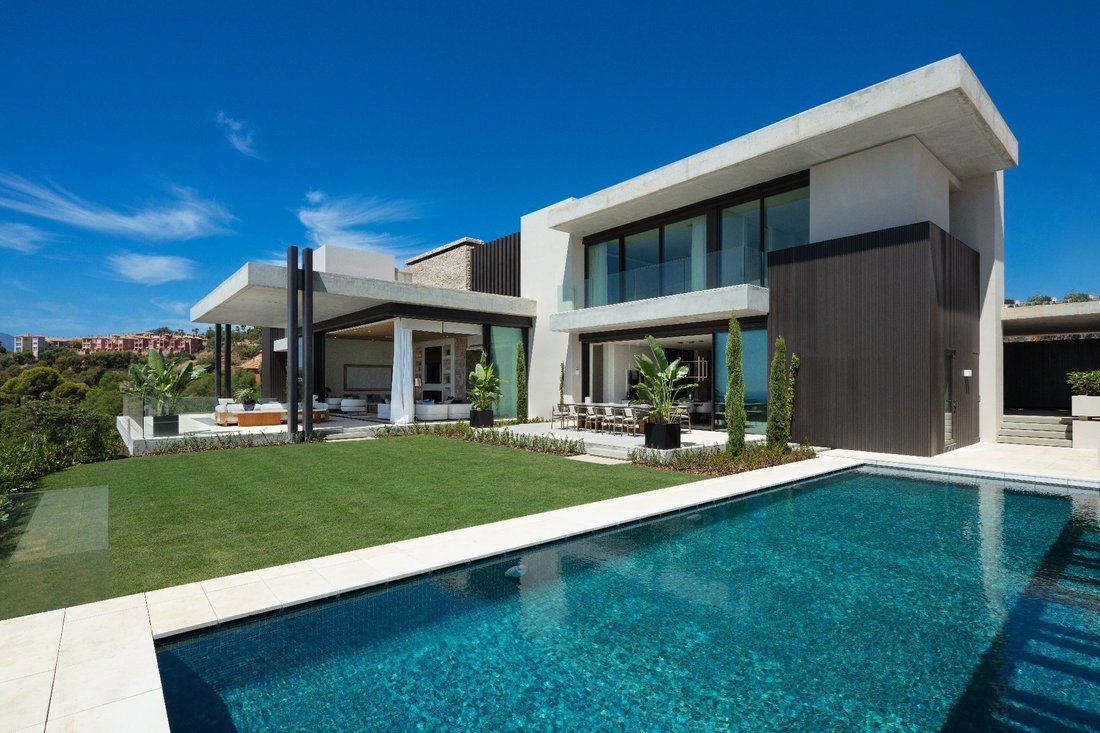Villa in Benahavis, Andalusia, Spain 2 - 18355791