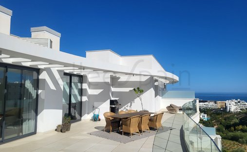 Penthouse in Fuengirola, Andalusia, Spain 1